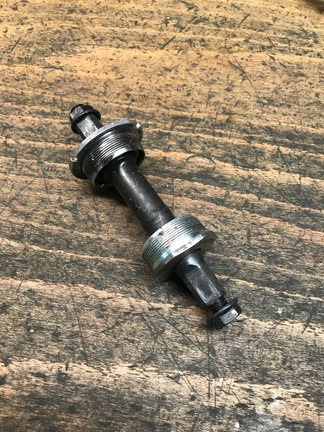 pedalier cuadradillo 68/121