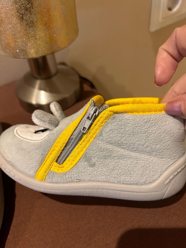 zapatillas casa niño