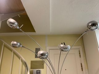 Lampara de pie con diseño