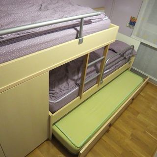 Habitacion literas y armarios infantil