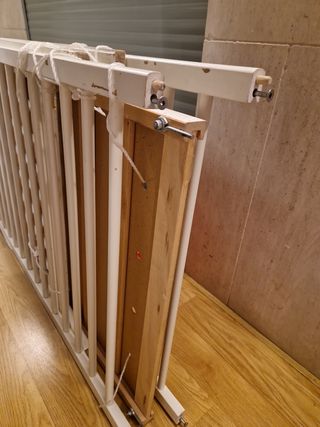 Cuna de barrotes para niños