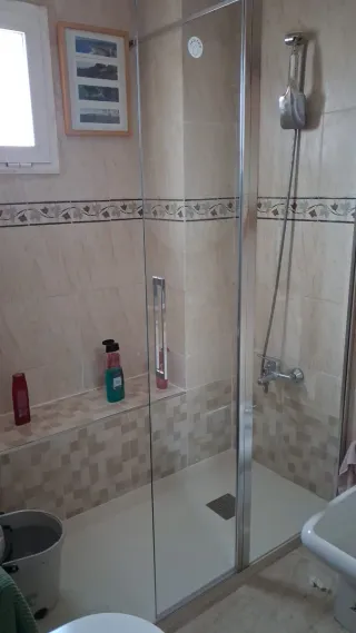 Cambio de bañera por plato. Multiservicios.