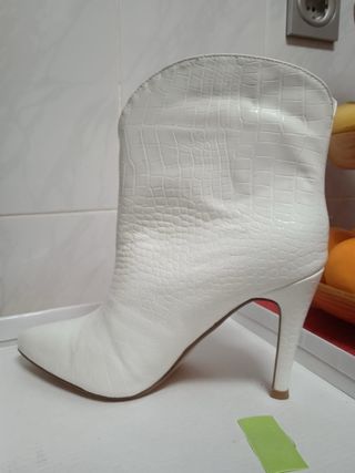 Botas blancas bajas