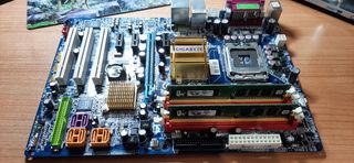 Placa base ATX Gigabyte GA-965P-S3 + RAM