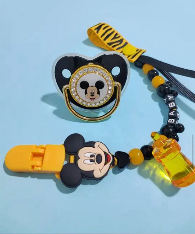 chupete mickey mouse