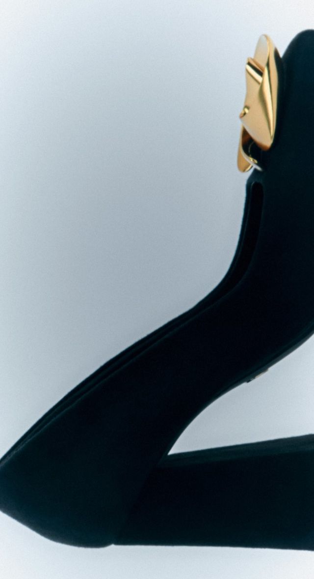 Zapato ante Flor metálica 37