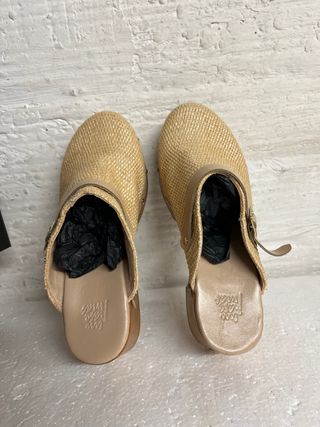 ZUECOS UN PASO MAS talla 38