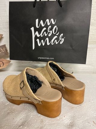 ZUECOS UN PASO MAS talla 38