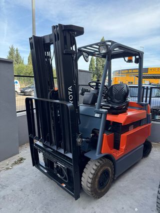 carretilla electrica toyota