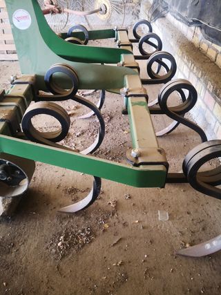 Semi-Chisel-cultivador nuevo. Sin uso.