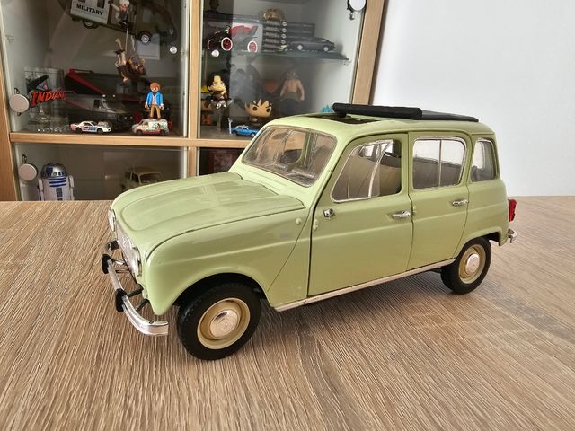 Renault 4L escala 1:18