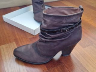 Botines piel marrones Hispanitas
