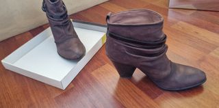 Botines piel marrones Hispanitas