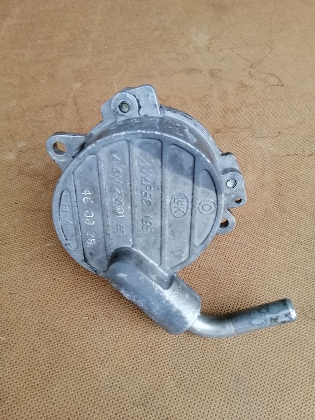 DEPRESOR DE FRENO / BOMBA DE VACÍO A6112300165