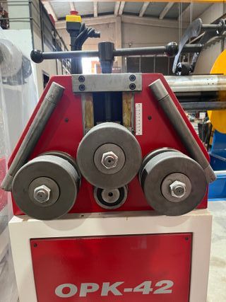 CURVADORA DE TUBOS Y PERFILES NUEVA STILCRAM