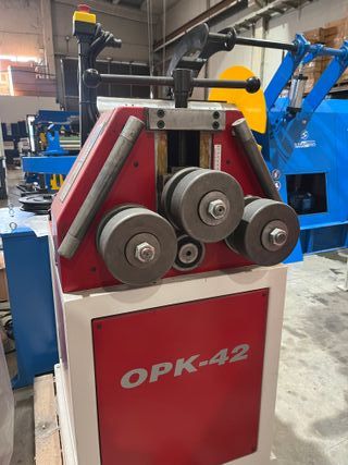 CURVADORA DE TUBOS Y PERFILES NUEVA STILCRAM