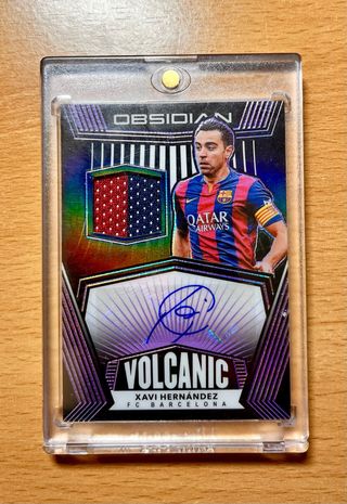 XAVI HERNANDEZ /15 TOPPS AUTO PANINI FIRMA PATCH