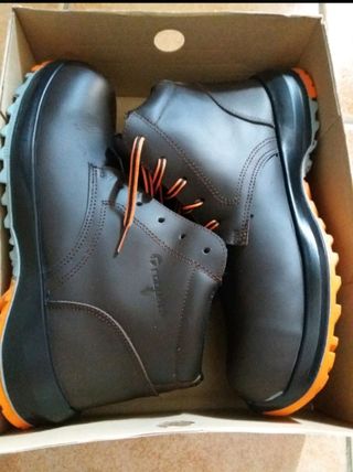 Zapatos Trabajo NUEVOS 