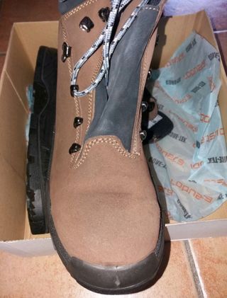 Zapatos Trabajo NUEVOS 