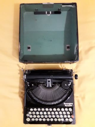 Máquina de escribir REMINGTON antigua
