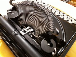 Máquina de escribir REMINGTON antigua