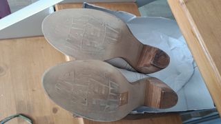 Botines piel de búfalo. Talla 40.