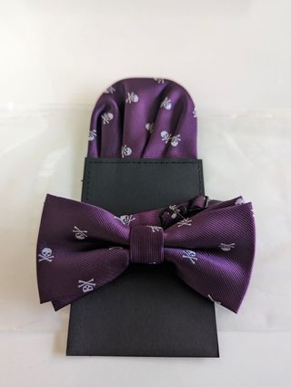 Pajarita con pañuelo a juego