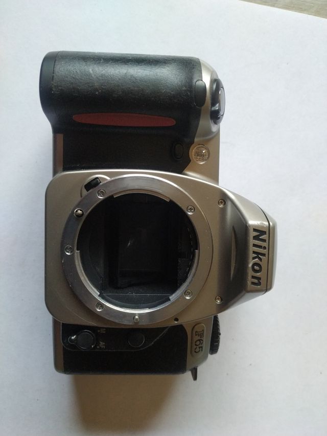 Lote 2 cuerpos Nikon