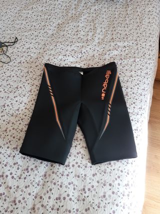 Bañador neopreno Decatlon talla 42