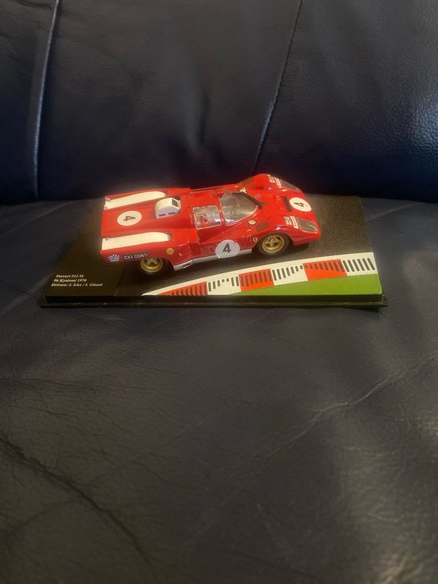 macchinina Ferrari 1,43