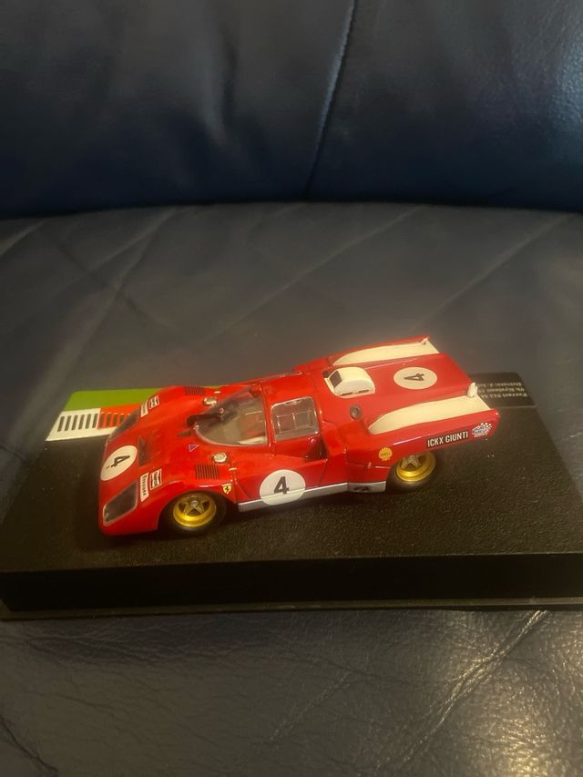 macchinina Ferrari 1,43