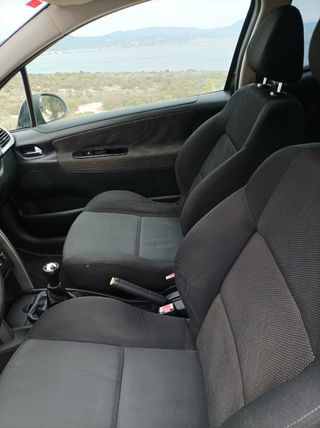Peugeot 207 2009