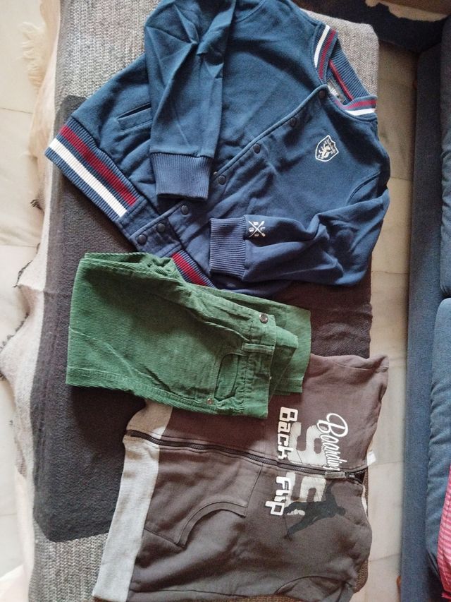 Sudaderas y pantalón T10/12