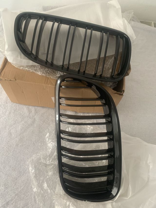 Rejillas parachoques BMW negras