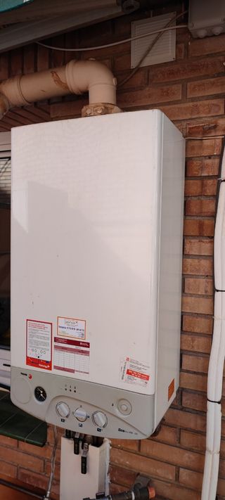 CALDERA A GAS NATURL FAGOR