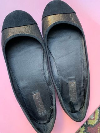 Merceditas/ bailarinas negras - doradas talla 36