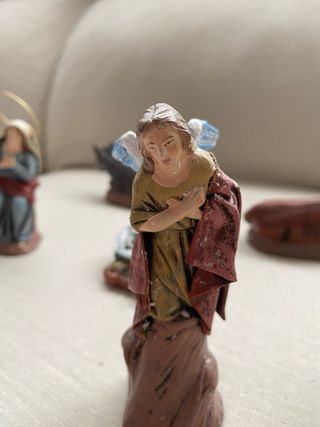 NACIMIENTO EN BARRO LIENZADO 6 FIGURAS. ARTESANÍA