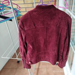 Cazadora de piel. A estrenar. Talla 36