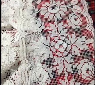 centri ricamati a mano