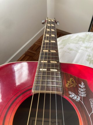 Guitarra acústica vintage