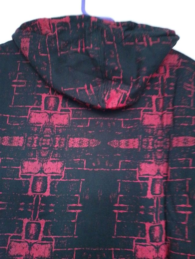 Sudadera RED DRAGÓN, con etiquetas