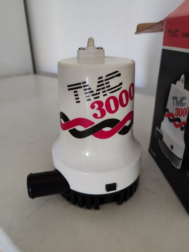 Bombas de achicar náutico