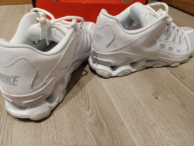 Zapatillas NIKE Reax