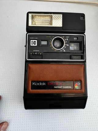 Camara de fotos antigua polaroid