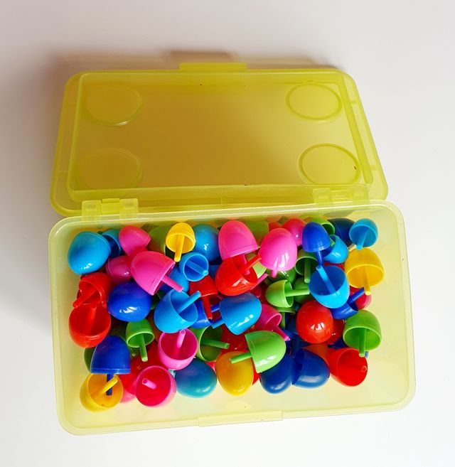 Juego de dibujar pinchando