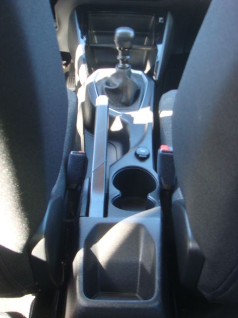 Peugeot 208 2021