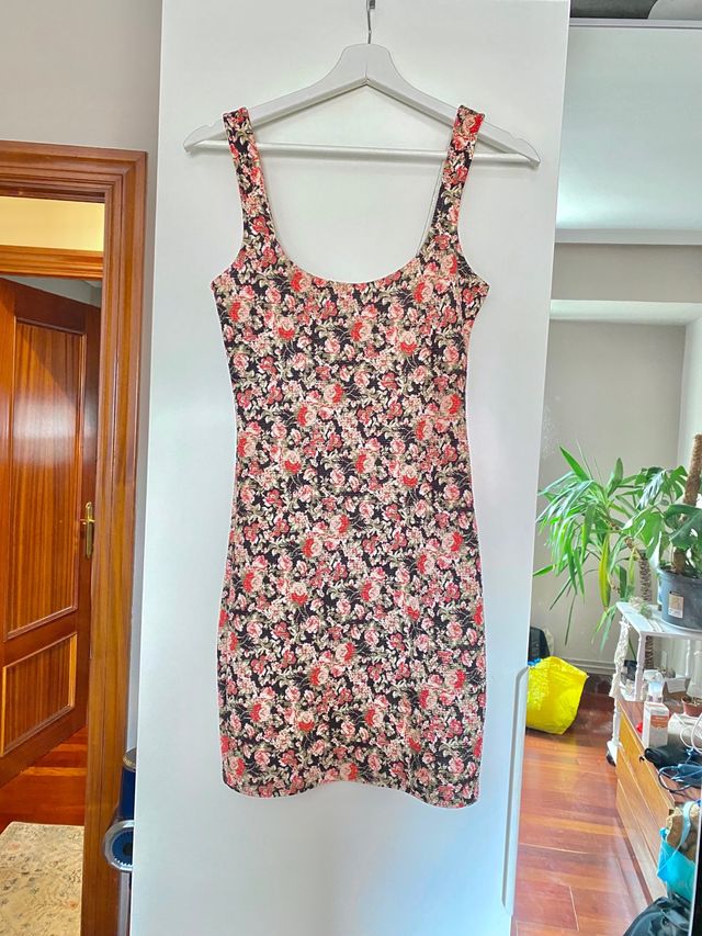 Vestido fiesta de Bershka