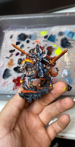 Pintor de miniaturas por encargo