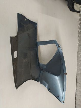 -Aprilia area 51 ciclomotor 50cc.Carenado izquierd