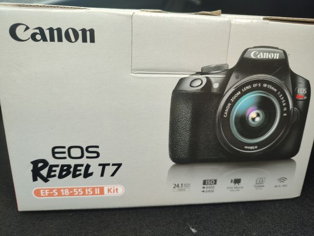 Camara Canon EOS Rebel T7 NUEVA